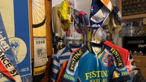 Éric Caron, un habitant du Nord, est un collectionneur d'objets collectors du Tour de France.
