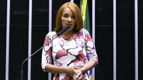 La députée Flordelis à la tribune du Congrès. 