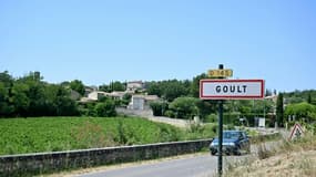 Les faits se sont produits dimanche à l'aube, à Goult, petit village du Vaucluse d'un millier d'habitants juché sur un piton rocheux et surplombant les champs de lavande, alors que le mariage venait de se terminer