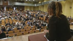 Une Assemblée générale de l'université de Bordeaux, lundi.