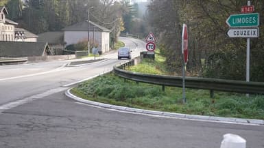 Photo de la route nationale N147 reliant Limoges à Poitiers, en novembre 2025. 