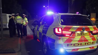 La police anglaise à Reading, après une attaque au couteau samedi 20 juin 2020.