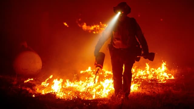 Un pompier dans le comté de Butte, en Californie, le 9 septembre 2020