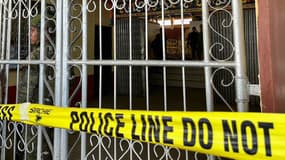 Un bandeau de police après qu'une attaque à la bombe a fait au moins 4 morts pendant une messe dans le gymnase de l'université de Mindanao, à Marawi, aux Philippines, le 3 décembre 2023