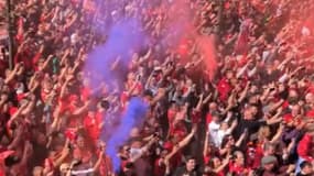 Les supporters de Liverpool célèbrent le titre en Premier League, le 27 avril 2025.