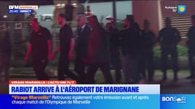 OM: Adrien Rabiot est arrivé à Marseille, accueilli par une centaine de supporters