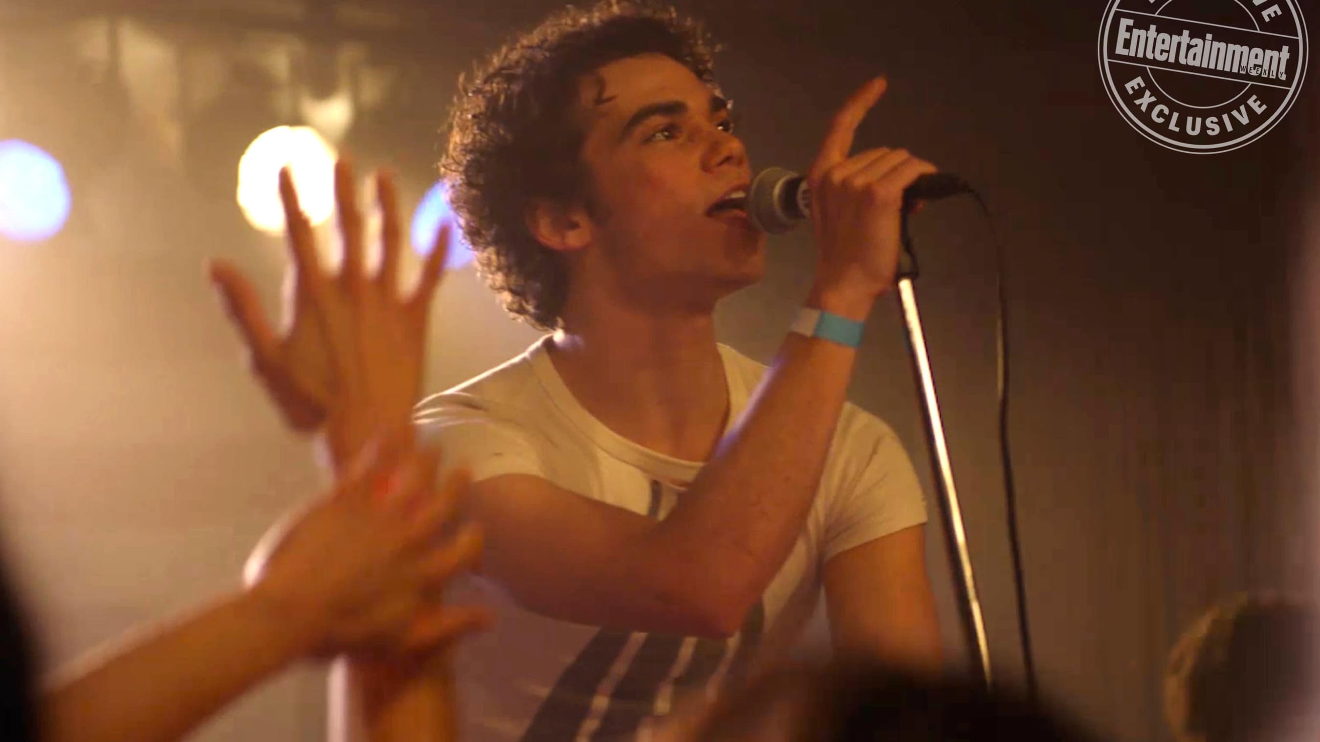 Cameron Boyce dans Paradise City