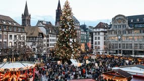 Le marché de Noël a ouvert ses portes à Strasbourg le 27 novembre 2024.