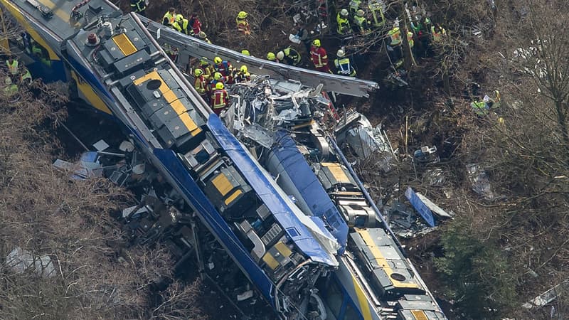 La voie ferrée sur laquelle deux trains allemands se sont percutés était équipée d'un système de prévention, selon le ministre des Transports