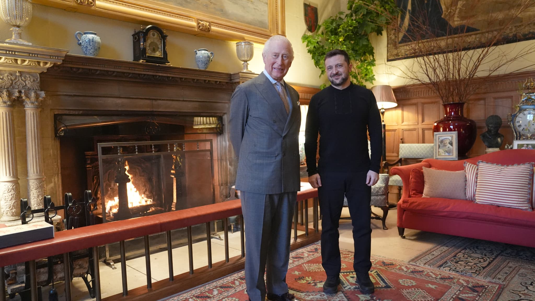 Volodymyr Zelensky reçu par le roi Charles III le 2 mars 2025