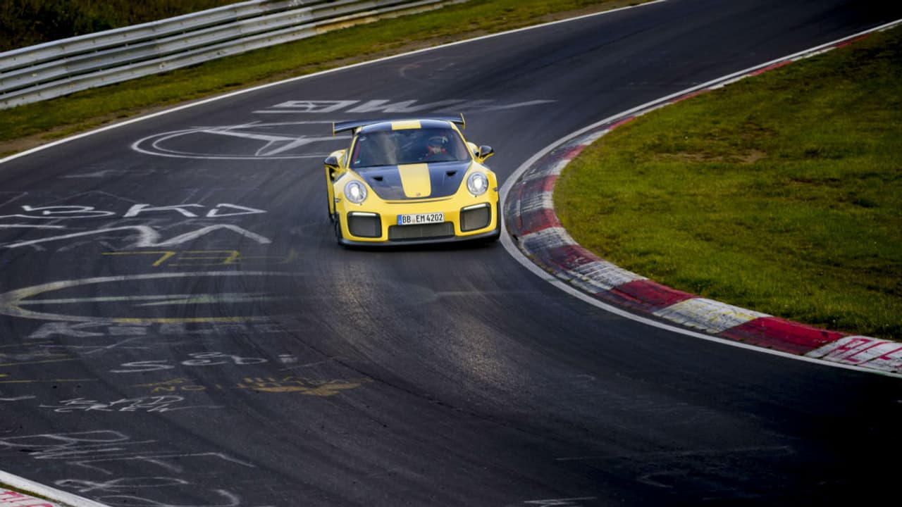 Cette Porsche 911 est la plus rapide sur circuit