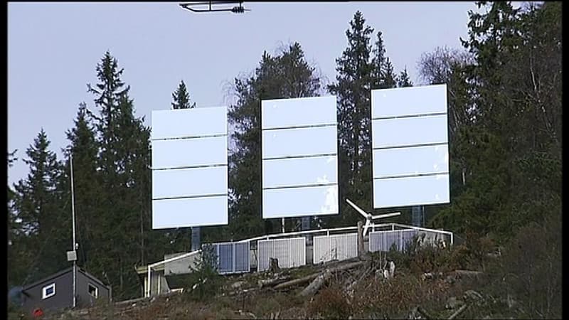 Les trois miroirs géants qui permettent au village de Rjukan d'être éclairé - 30 octobre 2013
