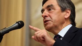 François Fillon donne un discours à Eysines le 6 mars