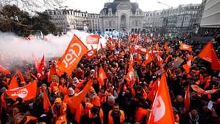À Lille, la mobilisation contre la réforme des retraites a été très importante avec près de 25.000 manifestants.