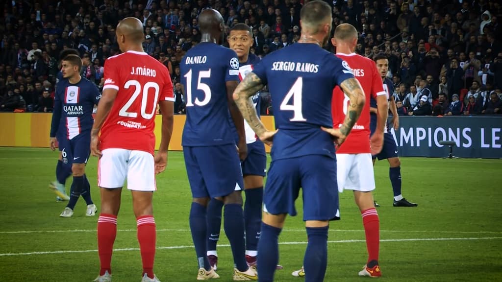 Danilo et Mbappé