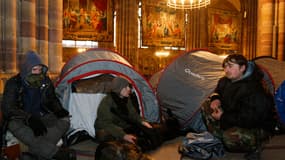 Cécile Duflot appelle l'Eglise à mettre à disposition de l'Etat des logements pour les plus démunis.