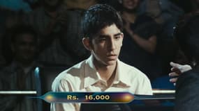 L'acteur Dev Patel dans le film "Slumdog Millionaire" de Danny Boyle.