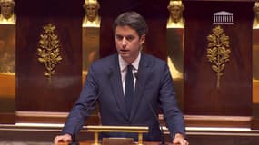 Le chef des députés Ensemble pour la République Gabriel Attal, le 4 décembre 2024 à l'Assemblée nationale. 