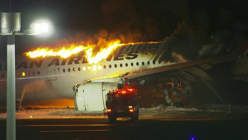 Un avion de ligne prend feu à l'aéroport de Tokyo après une collision