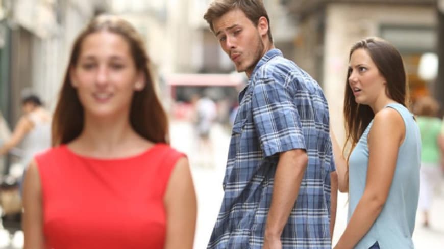 Le distracted boyfriend meme.