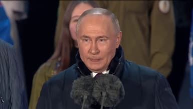 Le président russe Vladimir Poutine s'exprime sur la place Rouge à Moscou (Russie), au lendemain de sa réélection, le 18 mars 2024.