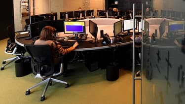 Remplaçant les courriers électroniques, Slack permet de créer des équipes au sein d’une entreprise puis des canaux de discussion pour ces groupes travaillant en équipe.