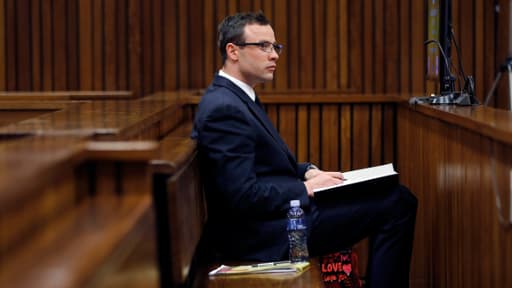 L'ancien champion paralympique Oscar Pistorius, le 3 juillet 2014 à Pretoria lors de son procès.