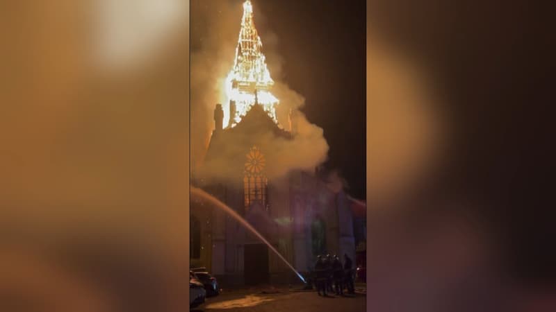 Un incendie s'est déclaré ce lundi 2 septembre 2024 à l'église de l'Immaculée-Conception de Saint-Omer (Pas-de-Calais).