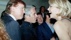 Donald Trump avec Jeffrey Epstein. Crédit:  Associated Press News. 