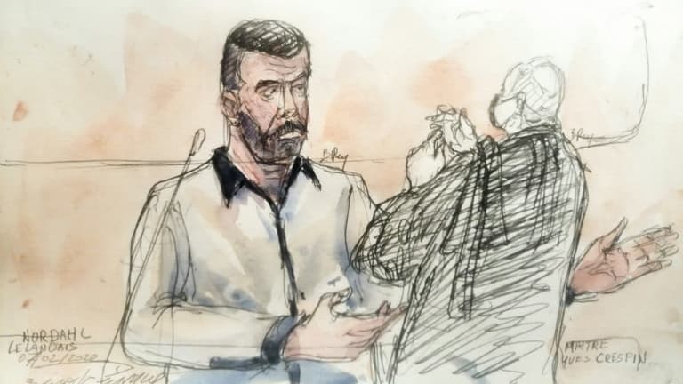 Croquis d'audience réalisé le 7 février 2022 montrant Nordahl Lelandais devant la cour d'assises de l'Isère, à Grenoble