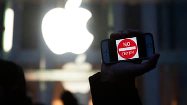 Un manifestant anti-backdoor, le 23 février 2016