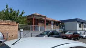 La crèche des Petits chaperons rouges est située dans le 16e arrondissement de Marseille,