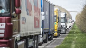 Lundi soir, les transporteurs routiers entament une grève reconductible.