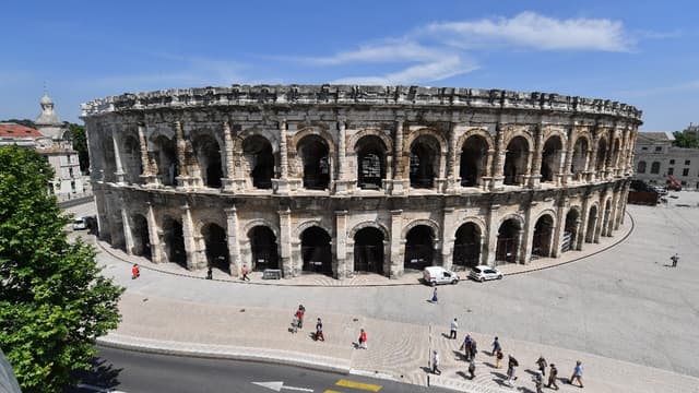 Exemple d'utilisation de la pierre dans les arènes de Nîmes