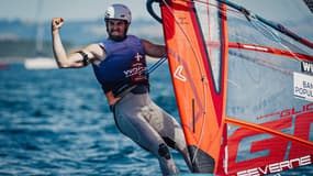Tom Arnoux a réalisé la plus belle performance de sa carrière ce vendredi à Aarhus lors des Mondiaux d’IQFoil.