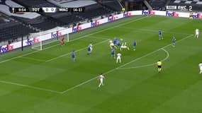 Le but de Dele Alli lors de Tottenham-Wolfsberger