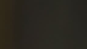 Manuel Valls demandent aux policiers de "continuer le dialogue" entamé avec le gouvernement. 