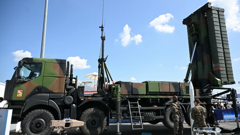 Il sera bientôt testé en Ukraine selon Volodymyr Zelensky: capable d'intercepter un missile à 150 kilomètres, le nouveau système franco-italien de défense aérienne SAMP/T NG se voit en futur rival du Patriot américain