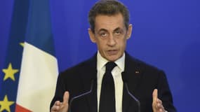 Nicolas Sarkozy, président du parti Les Républicains, délivre un discours après les résultats du second tour des régionales dimanche 13 décembre 2015