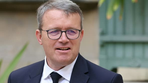 Le ministre des Transports François Durovray au ministère de l'Écologie à Paris, le 23 septembre 2024