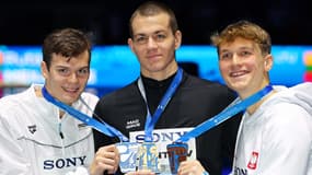 Miron Lifintsev (au centre) aux Mondiaux de natation en petit bassin - le 11/12/2024