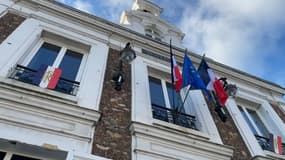 La mairie de Chanteloup-les-Vignes. 