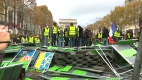 Des gilets jaunes sur les Champs-Élysées, le 24 novembre 2018