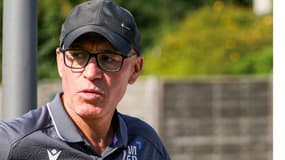 L'entraîneur de Saint Maur Lusitanos Helder Esteves 