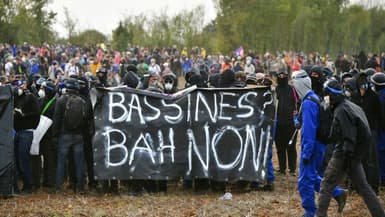 Manifestation contre la construction d'une "mégabassine" le 29 octobre 2022 à Saint-Soline dan les Deux-Sèvres