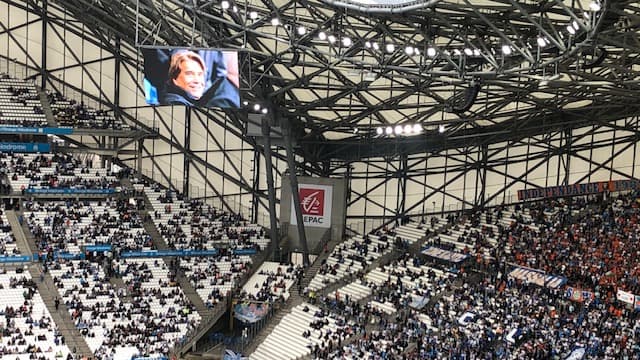 Le visage de Bernard Tapie au Vélodrome