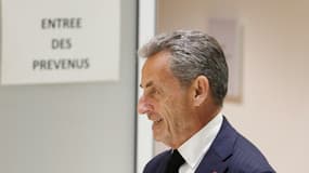 L'ancien président français Nicolas Sarkozy, à son arrivée au palais de justice de Paris, le 6 janvier 2025