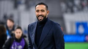 Le directeur de l'OM, Medhi Benatia, lors d'un match de Ligue 1 contre Toulouse, le 29 novembre 2025