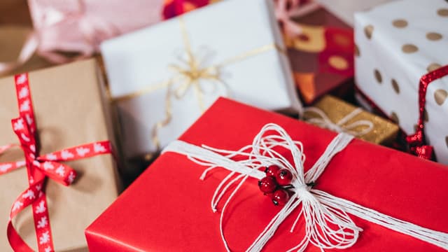 Top 100+ idées cadeaux Noël à moins de 10 euros