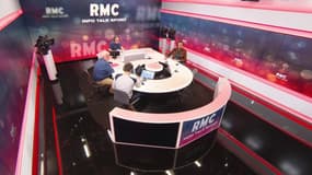 Images d'un CRS jetant un pavé: l'auteur de la vidéo raconte la scène